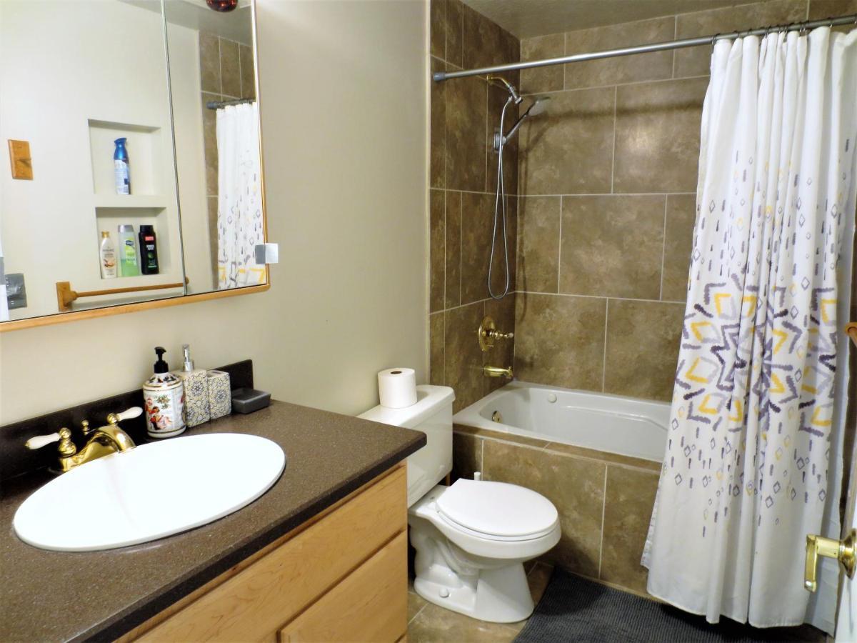 Entire Huge Basement! Fast Wifi! Private Entrance! Villa Salt Lake City Ngoại thất bức ảnh